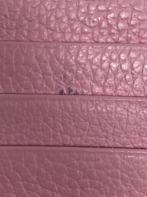 JIMMY CHOO（ジミーチュウ）JIMMY CHOO (ジミーチュウ) スタースタッズ2つ折り財布 ピンクの古着・服飾アイテム