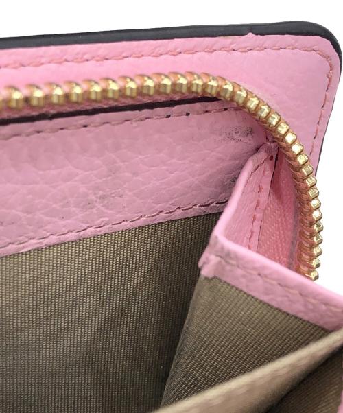 JIMMY CHOO（ジミーチュウ）JIMMY CHOO (ジミーチュウ) スタースタッズ2つ折り財布 ピンクの古着・服飾アイテム