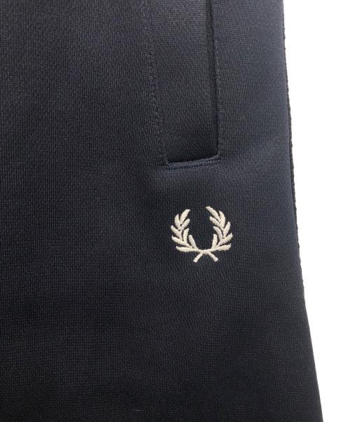 FRED PERRY（フレッドペリー）FRED PERRY (フレッドペリー) スカート ネイビー サイズ:38の古着・服飾アイテム