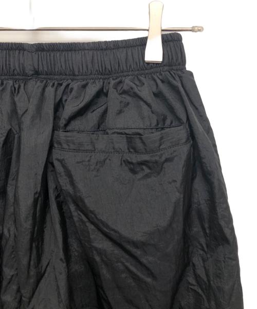 LOCALINA（ロカリナ）LOCALINA (ロカリナ) HOPPING NYLON PANTS ブラック サイズ:記載なしの古着・服飾アイテム