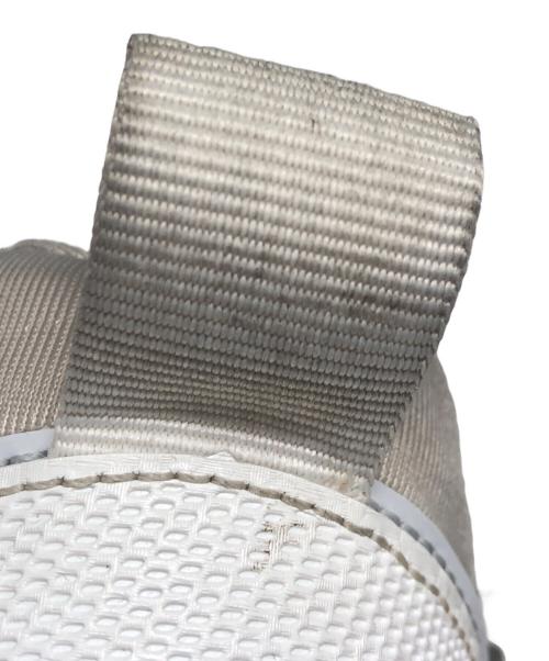 NIKE（ナイキ）NIKE (ナイキ) WMNS V2K RUN summit グレー サイズ:24.5の古着・服飾アイテム