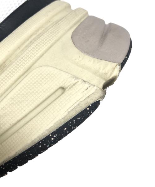 NIKE（ナイキ）NIKE (ナイキ) WMNS V2K RUN summit グレー サイズ:24.5の古着・服飾アイテム