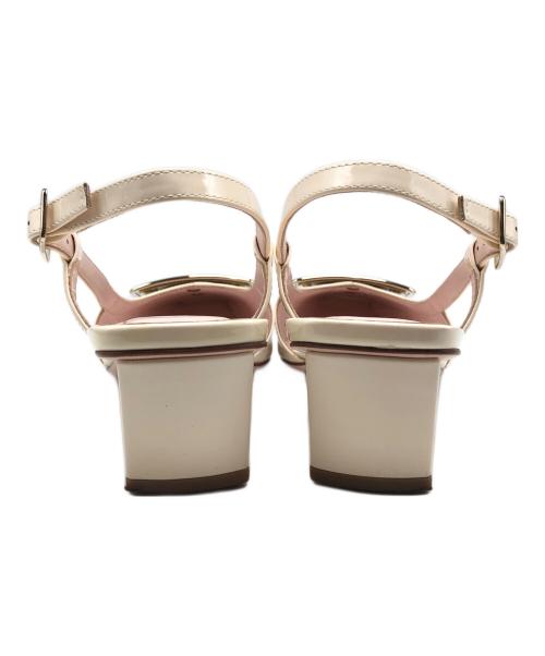 Roger Vivier（ロジェ ヴィヴィエ）Roger Vivier (ロジェ ヴィヴィエ) SLING BACK（スリングバック） ベージュ サイズ:36の古着・服飾アイテム