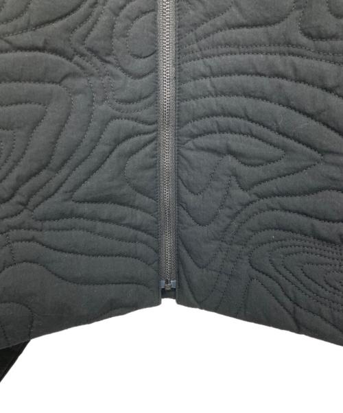 RIM.ARK（リムアーク）RIM.ARK (リムアーク) Original quilting 2way tops ブラック サイズ:FREE 未使用品の古着・服飾アイテム