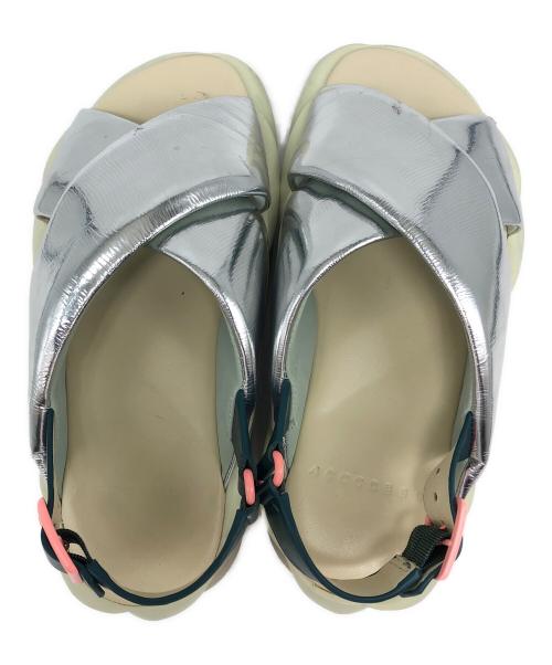 4ccccees（フォーシーズ）4ccccees (フォーシーズ) サンダル シルバー サイズ:36の古着・服飾アイテム