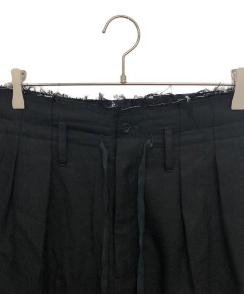 ANCELLM（アンセルム）ANCELLM (アンセルム) DAMAGE WOOL 2TUCK SLACKS（ダメージウール2タックスラックス） ブラック サイズ:2の古着・服飾アイテム