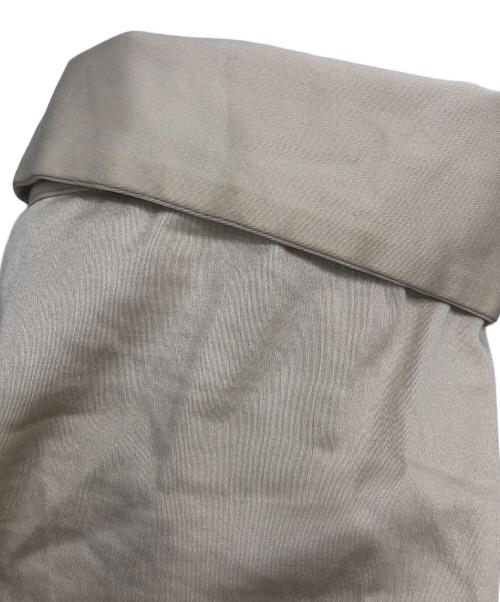 BALLSEY（ボールジィ）BALLSEY (ボールジィ) ハイカウントサテンネックフリルブラウス ベージュ サイズ:Sの古着・服飾アイテム