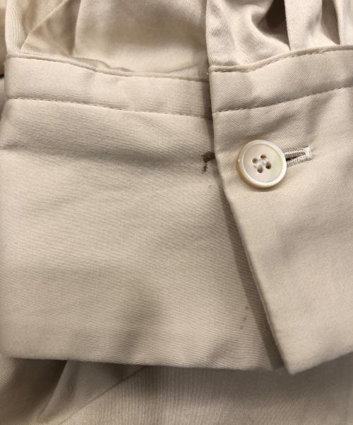 BALLSEY（ボールジィ）BALLSEY (ボールジィ) ハイカウントサテンネックフリルブラウス ベージュ サイズ:Sの古着・服飾アイテム
