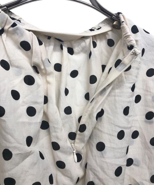BALLSEY（ボールジィ）BALLSEY (ボールジィ) コットンシルクドットプリント ネックギャザーブラウス ベージュ サイズ:Sの古着・服飾アイテム