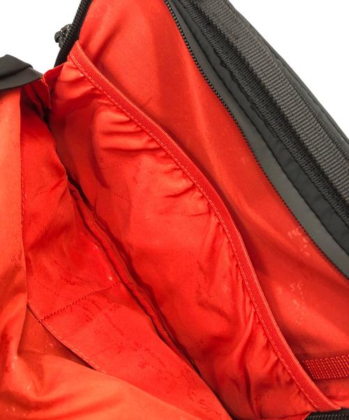 TOPOLOGIE（トポロジー）TOPOLOGIE (トポロジー) Bottle Sacoche Medium(ボトルサコッシュミディアム) ブラック サイズ:Mediumの古着・服飾アイテム