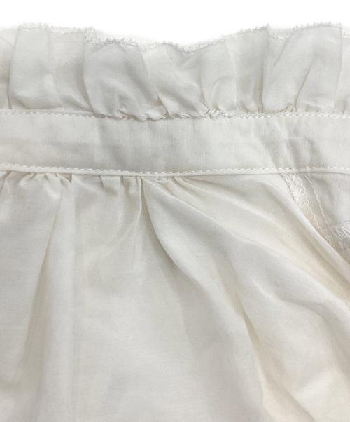 Spick and Span（スピック＆スパン）Spick and Span (スピックアンドスパン) コットンシルクティアードフリルスリーブブラウス アイボリー サイズ:Fの古着・服飾アイテム