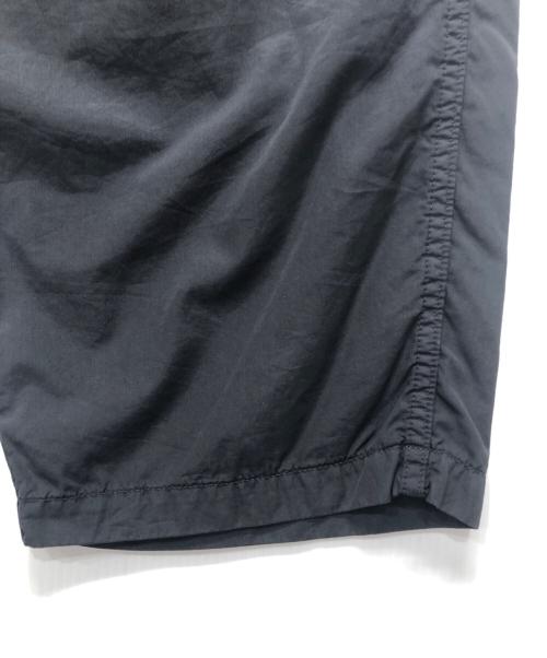 Graphpaper（グラフペーパー）Graphpaper (グラフペーパー) is-ness (イズネス) TUCK TROUSERS(タックトラウザー) ブラック サイズ:size 1の古着・服飾アイテム