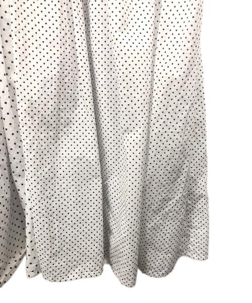 maison de soil（メゾンドソイル）maison de soil (メゾンドソイル) ピンタックドットワンピース ホワイト×ブルー サイズ:2の古着・服飾アイテム