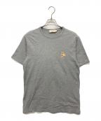 maison kitsuneメゾンキツネ）の古着「チラックスロゴTシャツ」｜グレー