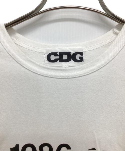 CDG（シーディージー）CDG (シーディージー) Tシャツ ホワイト サイズ:XLの古着・服飾アイテム