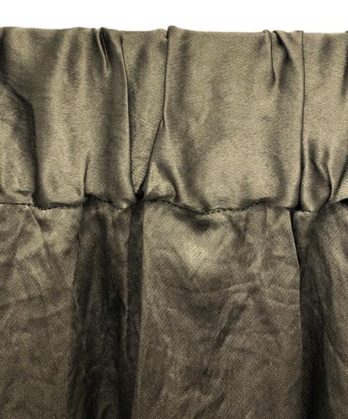 SACRA（サクラ）SACRA (サクラ) アセテートサテンスカート オリーブ サイズ:38の古着・服飾アイテム