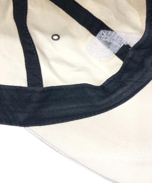 PALACE（パレス）PALACE (パレス) P 6-Panel CAP アイボリーの古着・服飾アイテム