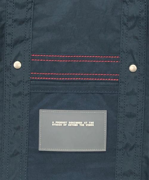 BEYOND THE VINES（ビヨンド ザ バインズ）BEYOND THE VINES (ビヨンド ザ バインズ) 2WAYバッグ ネイビーの古着・服飾アイテム