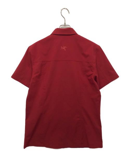 ARC'TERYX（アークテリクス）ARC'TERYX (アークテリクス) シャツ レッド サイズ:Sの古着・服飾アイテム