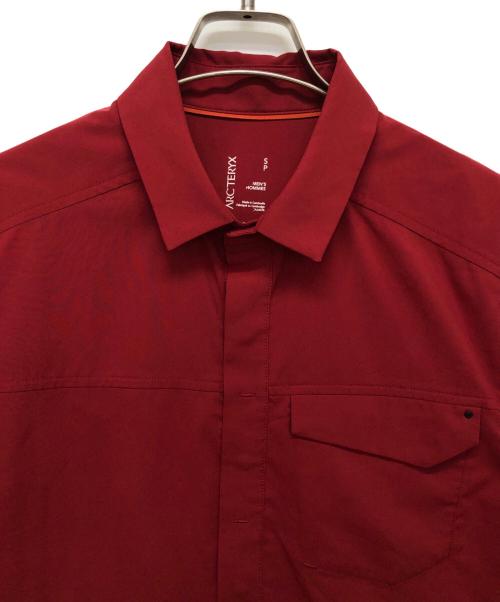 ARC'TERYX（アークテリクス）ARC'TERYX (アークテリクス) シャツ レッド サイズ:Sの古着・服飾アイテム