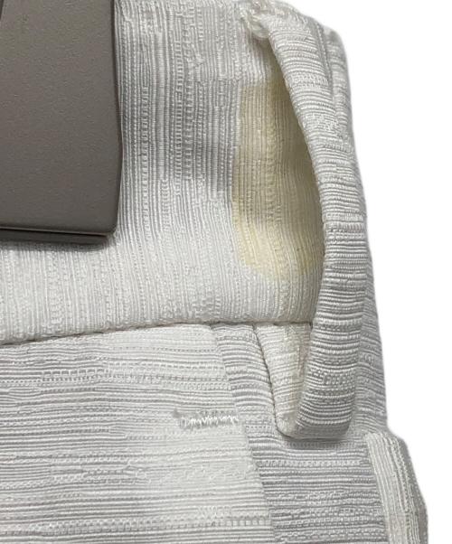 INCOTEX（インコテックス）INCOTEX (インコテックス) テーパードフィットパンツ ホワイト サイズ:46の古着・服飾アイテム