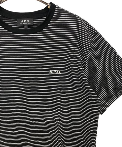 A.P.C.（アーペーセー）A.P.C. (アーペーセー) 胸ロゴボーダーTシャツ ブラック サイズ:Sの古着・服飾アイテム