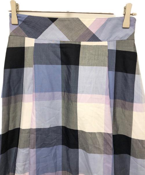 BLUE LABEL CRESTBRIDGE（ブルーレーベルクレストブリッジ）BLUE LABEL CRESTBRIDGE (ブルーレーベルクレストブリッジ) ロングチェックスカート ブルー サイズ:38 未使用品の古着・服飾アイテム