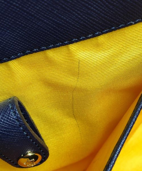 A.D.M.J.（エーディーエムジェイ）A.D.M.J. (エーディーエムジェイ) 型押しハンドバッグ ネイビーの古着・服飾アイテム