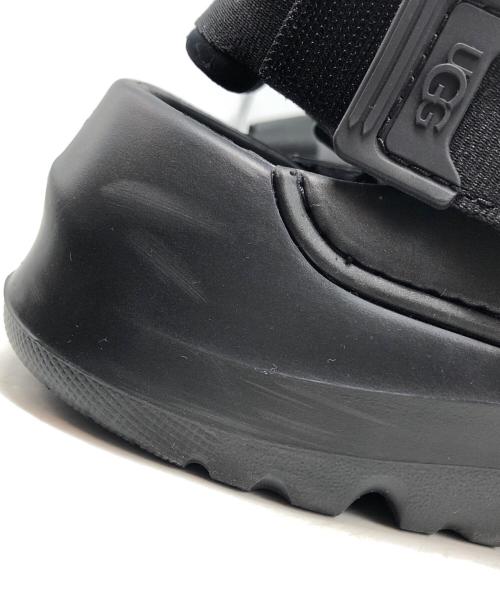 UGG（アグ）UGG (アグ) STRATUS / ストラップサンダル ブラック サイズ:24の古着・服飾アイテム