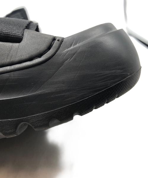 UGG（アグ）UGG (アグ) STRATUS / ストラップサンダル ブラック サイズ:24の古着・服飾アイテム