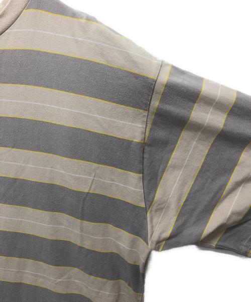 stussy（ステューシー）stussy (ステューシー) ボーダーTシャツ ベージュ サイズ:Lの古着・服飾アイテム