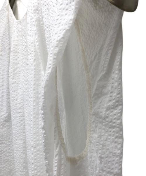 UNITED ARROWS（ユナイテッドアローズ）UNITED ARROWS (ユナイテッドアローズ) シアサッカーノースリーブブラウス ホワイト サイズ:記載無しの古着・服飾アイテム