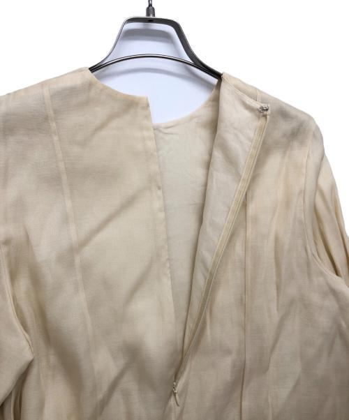 ebure（エブール）EBURE (エブール) ドライビスウールフロントギャザーブラウス ベージュ サイズ:３８の古着・服飾アイテム