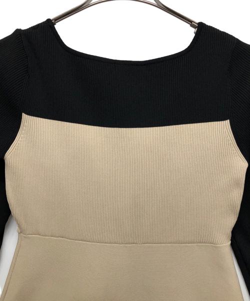 JILL BY JILLSTUART（ジル バイ ジルスチュアート）JILL BY JILLSTUART (ジル バイ ジルスチュアート) 長袖ソウバリフレアニットワンピース ベージュ×ブラック サイズ:Mの古着・服飾アイテム