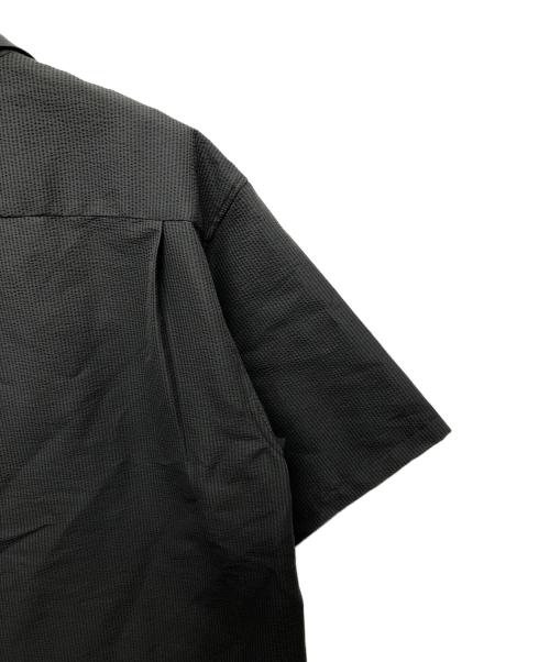 THE NORTH FACE（ザ ノース フェイス）THE NORTH FACE (ザ ノース フェイス) ショートスリーブシアサッカーベントメッシュシャツ グレー サイズ:Lの古着・服飾アイテム