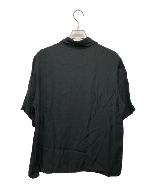 REMI RELIEF（レミレリーフ）REMI RELIEF (レミレリーフ) レーヨンツイル スカ柄 S/S SHIRT ブラック サイズ:Lの古着・服飾アイテム