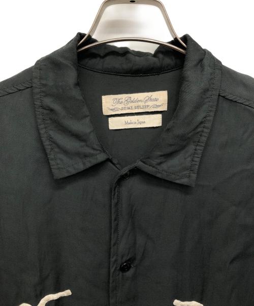REMI RELIEF（レミレリーフ）REMI RELIEF (レミレリーフ) レーヨンツイル スカ柄 S/S SHIRT ブラック サイズ:Lの古着・服飾アイテム