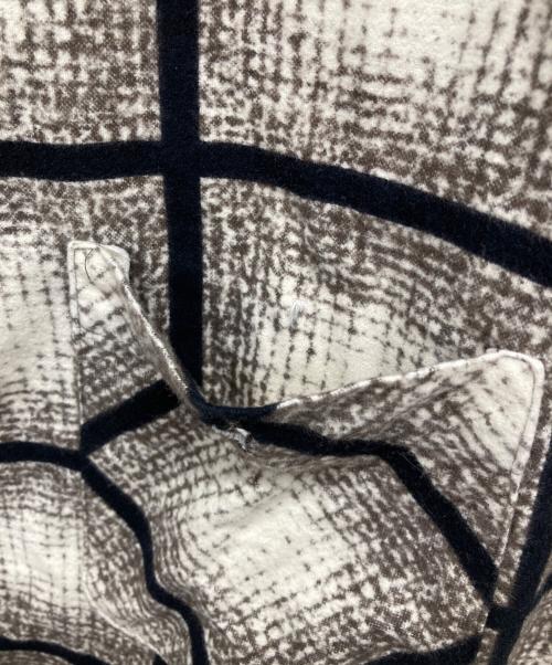 BLACKBIRD（ブラックバード）BLACKBIRD (ブラックバード) work shirt/総柄プリントネルシャツ グレーの古着・服飾アイテム