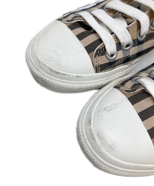 BURBERRY LONDON（バーバリーロンドン）BURBERRY LONDON (バーバリーロンドン) ノヴァチェックスニーカー ベージュ サイズ:36の古着・服飾アイテム