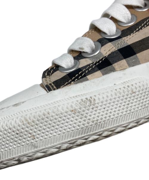BURBERRY LONDON（バーバリーロンドン）BURBERRY LONDON (バーバリーロンドン) ノヴァチェックスニーカー ベージュ サイズ:36の古着・服飾アイテム