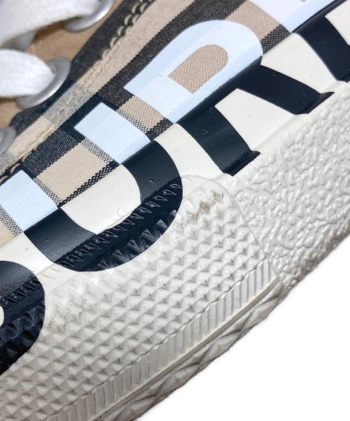 BURBERRY LONDON（バーバリーロンドン）BURBERRY LONDON (バーバリーロンドン) ノヴァチェックスニーカー ベージュ サイズ:36の古着・服飾アイテム