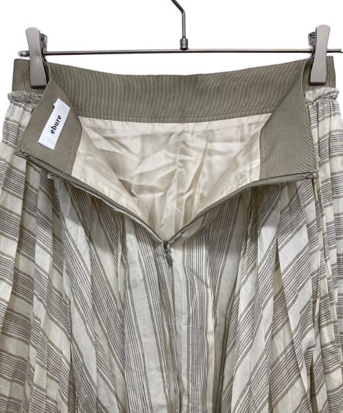 ebure（エブール）EBURE (エブール) アコーディオンプリーツスカート アイボリー サイズ:38の古着・服飾アイテム