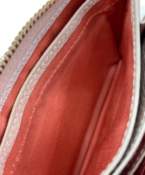 JULLY AND SHUSHU（ジュリーアンドシュシュ）JULLY AND SHUSHU (ジュリーアンドシュシュ) ミニ財布 アイボリーの古着・服飾アイテム