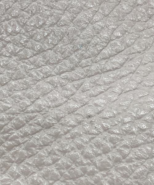 JULLY AND SHUSHU（ジュリーアンドシュシュ）JULLY AND SHUSHU (ジュリーアンドシュシュ) ミニ財布 アイボリーの古着・服飾アイテム