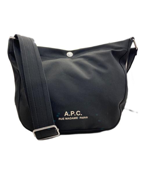 A.P.C.（アーペーセー）A.P.C. (アーペーセー) JOURNAL スモールバッグ/ショルダーバッグ ブラックの古着・服飾アイテム