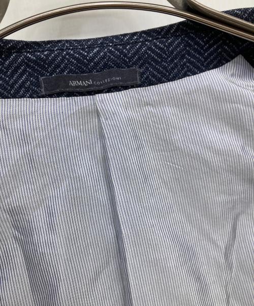 ARMANI COLLEZIONI（アルマーニ コレツィオーニ）ARMANI COLLEZIONI (アルマーニ コレツィオーニ) ヘリンボーンテーラードジャケット ネイビー サイズ:表記無しの古着・服飾アイテム