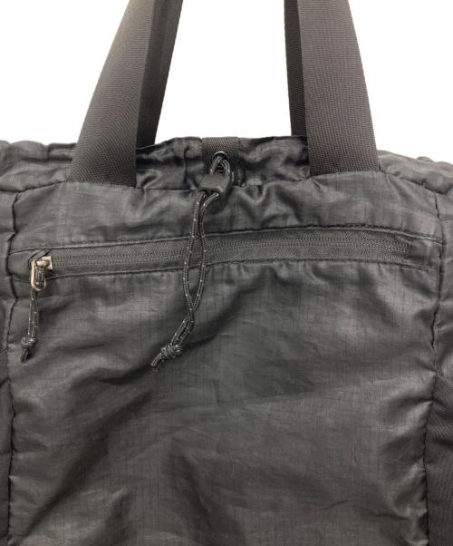 Patagonia（パタゴニア）Patagonia (パタゴニア) BLACK ULTRALIGHT BLACK HOLE TOTE PACK ブラックの古着・服飾アイテム