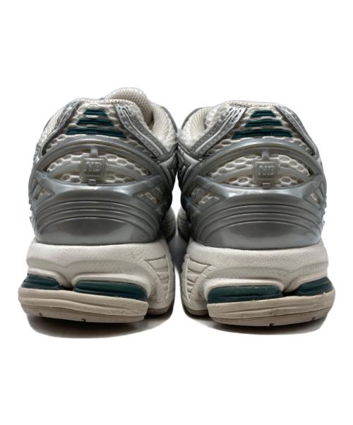 NEW BALANCE（ニューバランス）NEW BALANCE (ニューバランス) M1906REE SILVER/WHITE/スニーカー シルバー×ホワイト サイズ:27cmの古着・服飾アイテム