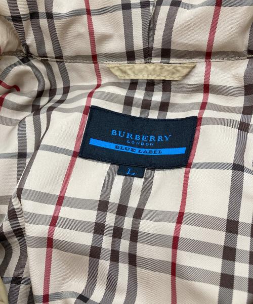 BURBERRY BLUE LABEL（バーバリーロンドンブルーレーベル）BURBERRY BLUE LABEL (バーバリーロンドンブルーレーベル) キルティング中綿フーデッドジャケット ブラウン サイズ:Lの古着・服飾アイテム