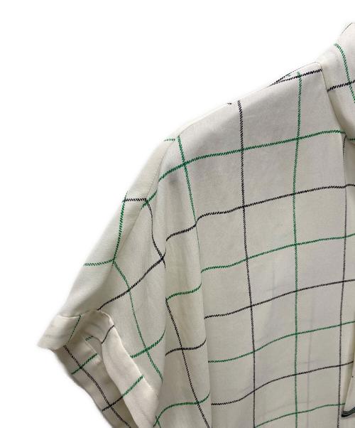 MACKINTOSH LONDON（マッキントッシュ ロンドン）MACKINTOSH LONDON (マッキントッシュ ロンドン) 半袖ボウタイブラウス アイボリー サイズ:38の古着・服飾アイテム